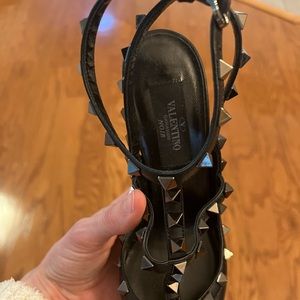 Valentino Rockstud Black heels NWOT size 36